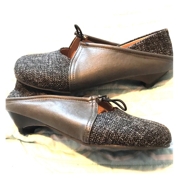 None Shoes - Black Tweed & Gray Leather Slip On Flats With Heel